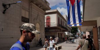 Cuba more than quadruples dollar/peso exchange rate